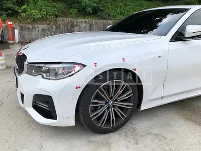 Photo 1 of 3: 2022 BMW (parts) 320i Headlamp — Korean insurance auction