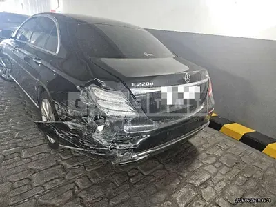 Photo 1 of 15: 2020 Mercedes-Benz E220 d 4Matic — Korean insurance auction
