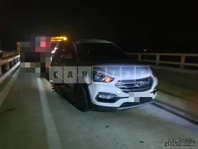 Photo 1 of 7: 2015 Hyundai Santa Fe DM 2.0, VIN KMHSW81UBGU586621 — Korean insurance auction