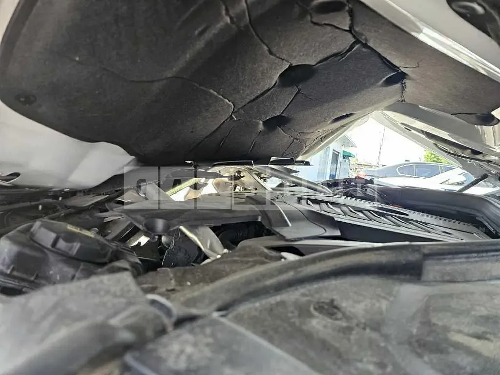 Photo 2 of 42: 2020 BMW 740i M Sport Package — Korean insurance auction