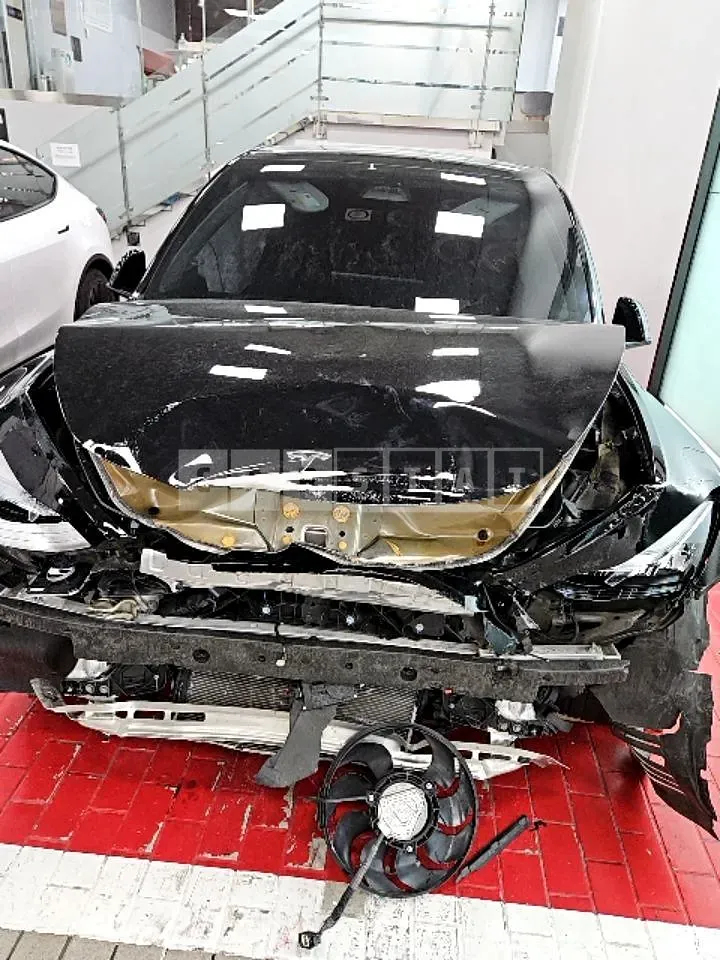 Photo 2 of 50: 2021 Tesla Model Y LongRange, VIN 5YJYGDEE4MF227886 — Korean insurance auction