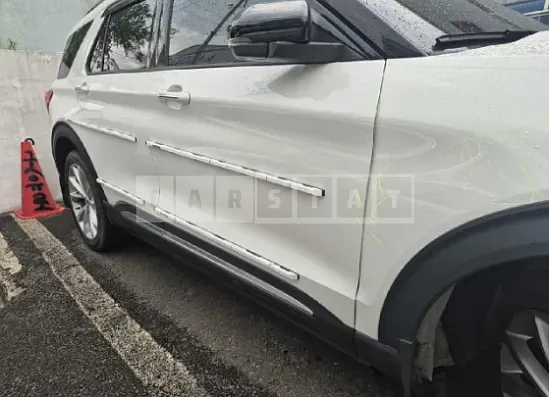 Photo 2 of 34: 2021 Ford Explorer 3.0 — Korean insurance auction