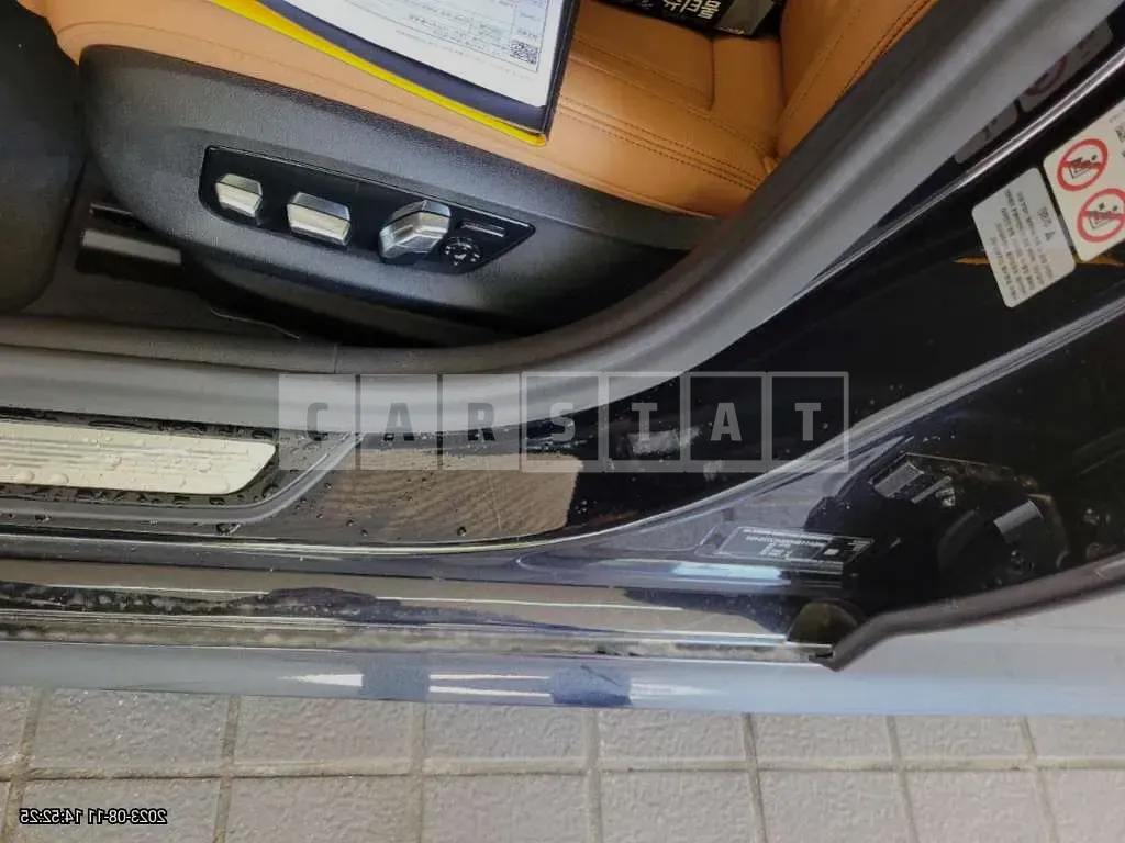 Photo 2 of 9: 2021 BMW 520i, VIN WBA11BH00MCG25455 — Korean insurance auction
