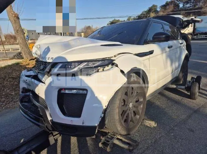 Photo 2 of 8: 2016 Land Rover Range Rover Evoque 2.0d — Korean insurance auction