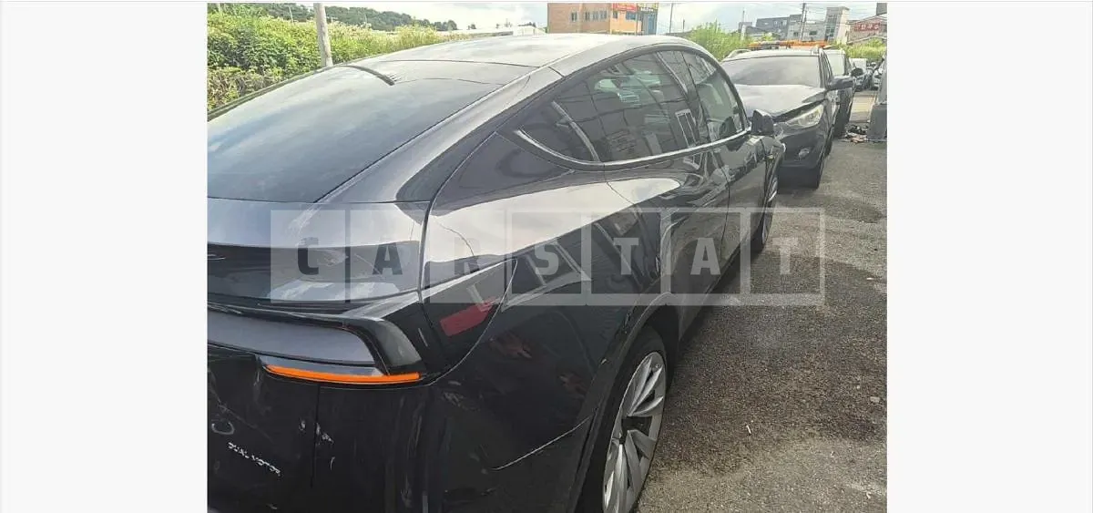 Photo 2 of 20: 2025 Tesla Model Y Long Range — Korean insurance auction