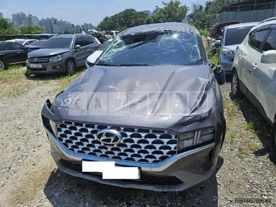 Photo 2 of 12: 2021 Hyundai Santa Fe — Korean insurance auction