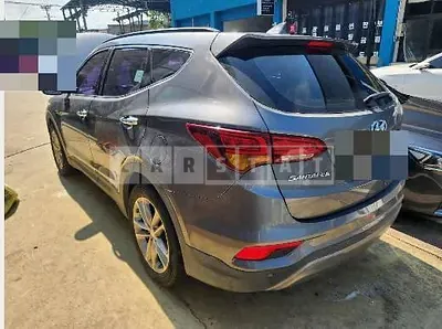 Photo 1 of 9: 2015 Hyundai Santa Fe DM — Korean insurance auction