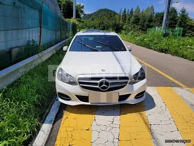 Photo 1 of 9: 2014 Mercedes-Benz Substance E220 CDI — Korean insurance auction