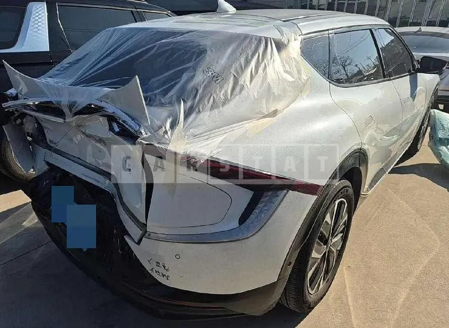 Photo 2 of 8: 2022 Kia EV6 Long Range Earth 4WD — Korean insurance auction