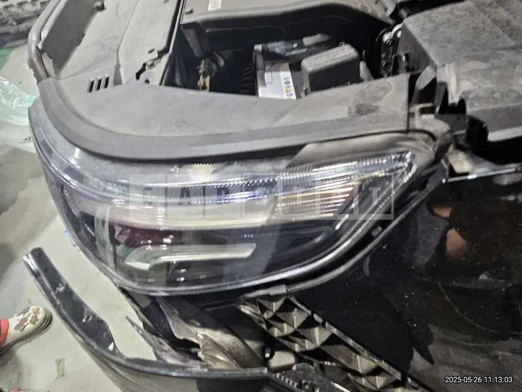 Photo 2 of 4: 2019 Hyundai (parts) Palisade (4WD) Headlamp — Korean insurance auction