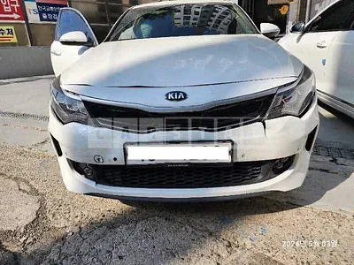 Photo 1 of 17: 2017 Kia K5 Hybrid, VIN KNAGU41EBJA025216 — Korean insurance auction