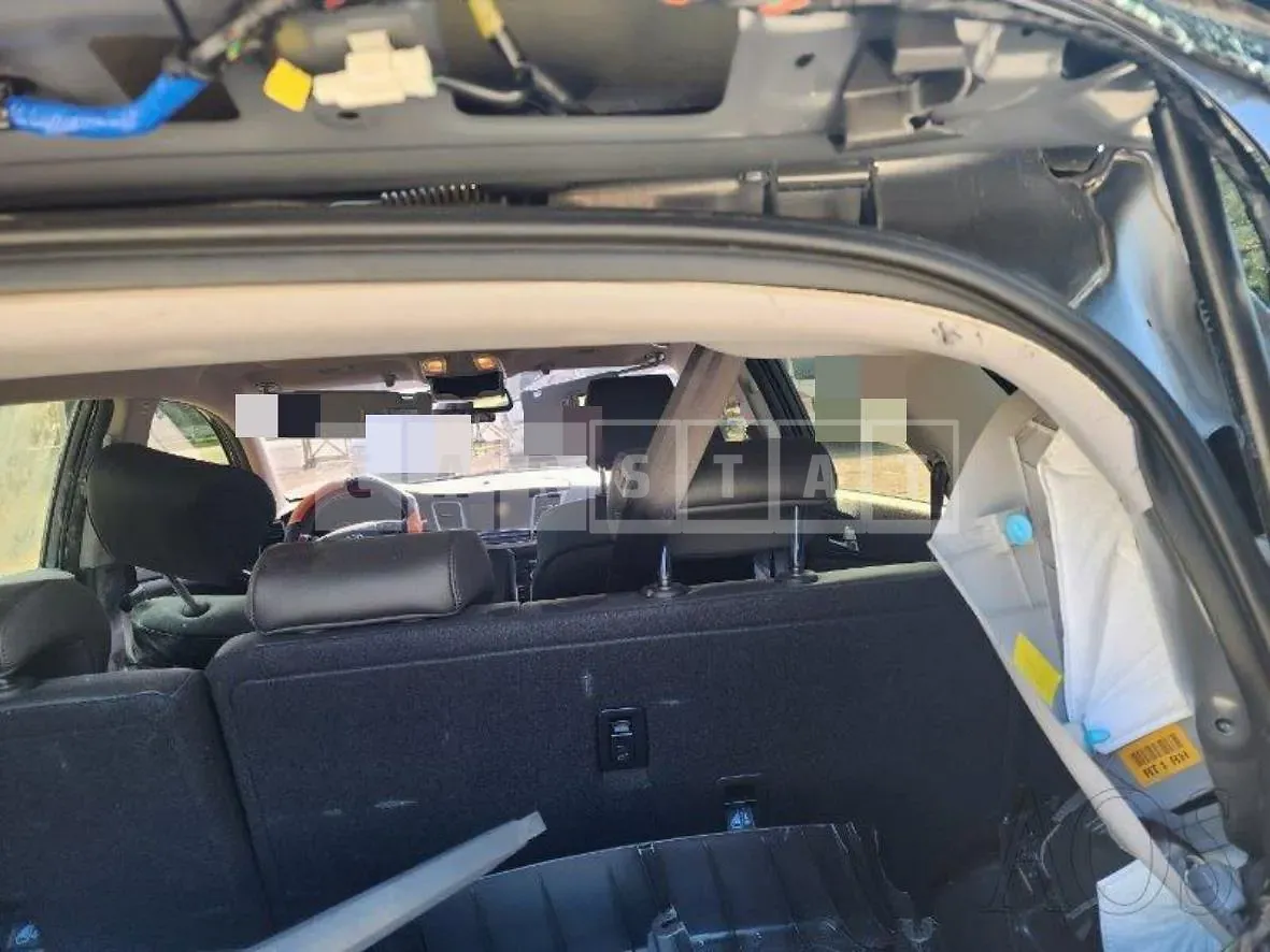 Photo 2 of 17: 2017 Hyundai Tucson TL, VIN KMHJ5815GJU649768 — Korean insurance auction