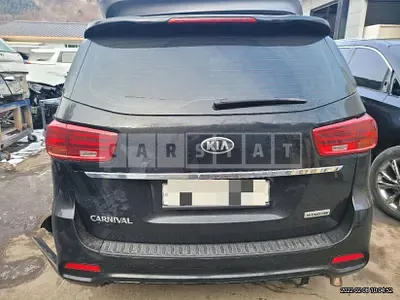 Photo 1 of 30: 2018 Kia Carnival 9-Seater, VIN KNAME81ABKS514168 — Korean insurance auction