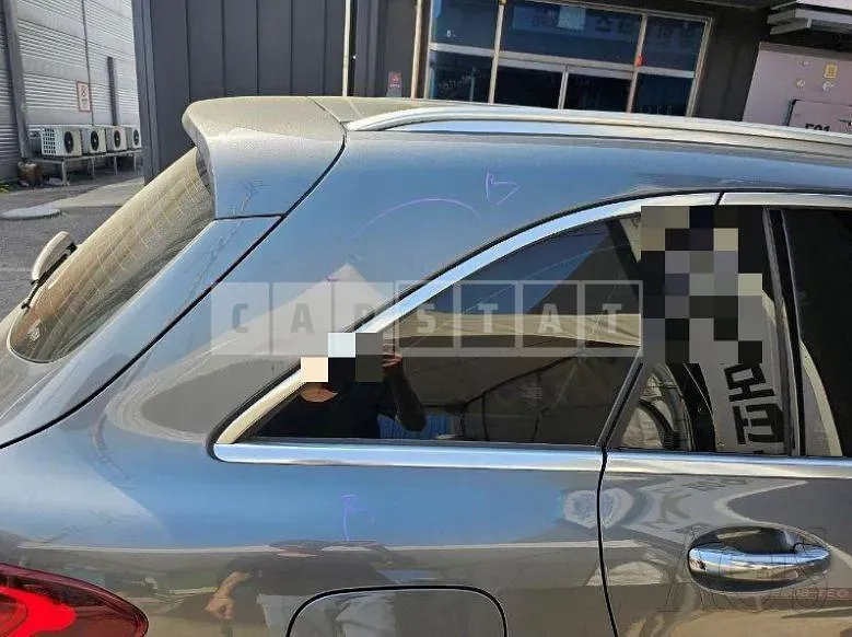 Photo 2 of 38: 2022 Mercedes-Benz GLC300 4Matic — Korean insurance auction