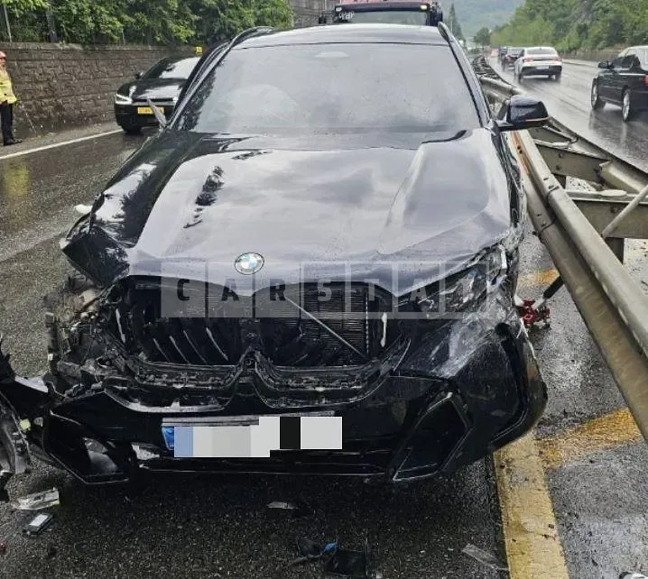 Photo 2 of 29: 2025 BMW X6 xDrive40i M Sport — Korean insurance auction