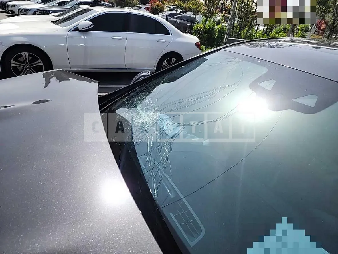 Photo 2 of 22: 2022 Mercedes-Benz E250 — Korean insurance auction