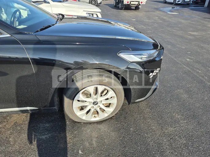 Photo 2 of 30: 2021 Kia Mr — Korean insurance auction
