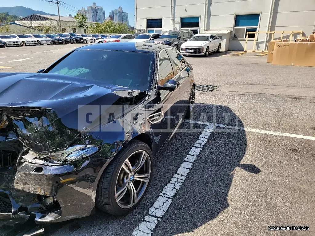 Photo 2 of 46: 2014 BMW 520d xDrive — Korean insurance auction