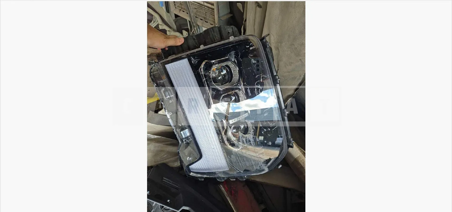 Photo 3 of 3: 2022 Hyundai (parts) Palisade Headlamp — Korean insurance auction