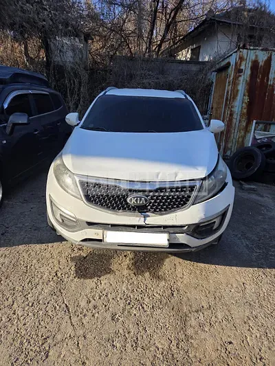 Photo 1 of 8: 2015 Kia Sportage, VIN KNAPC813BGK821837 — Korean insurance auction