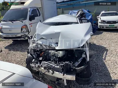 Photo 1 of 11: 2017 Hyundai IONIQ Electric, VIN KMHC051HFHU009906 — Korean insurance auction
