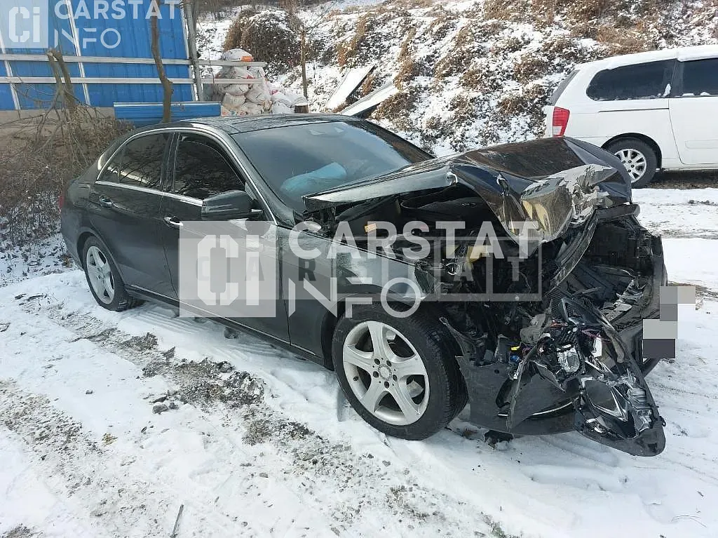 Photo 2 of 10: 2014 Mercedes-Benz E250 CDI 4Matic — Korean insurance auction