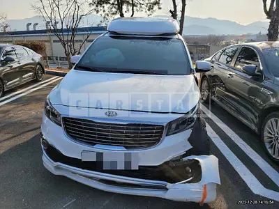Photo 1 of 19: 2017 Kia Carnival High Limousine 7-Seater, VIN KNAME81ABJS397721 — Korean insurance auction