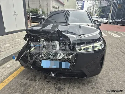 Photo 1 of 38: 2023 BMW iX xDrive50 — Korean insurance auction