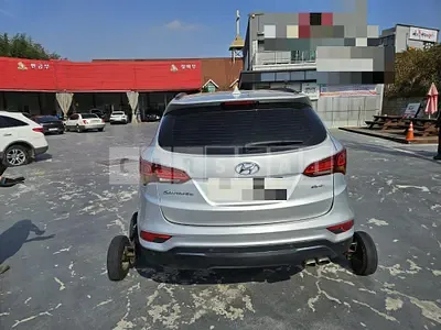 Photo 1 of 9: 2015 Hyundai Santa Fe DM 2.0, VIN KMHSW81UBGU616282 — Korean insurance auction