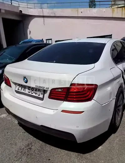 Photo 1 of 35: 2015 BMW 520d, VIN WBA5E510XFG055698 — Korean insurance auction