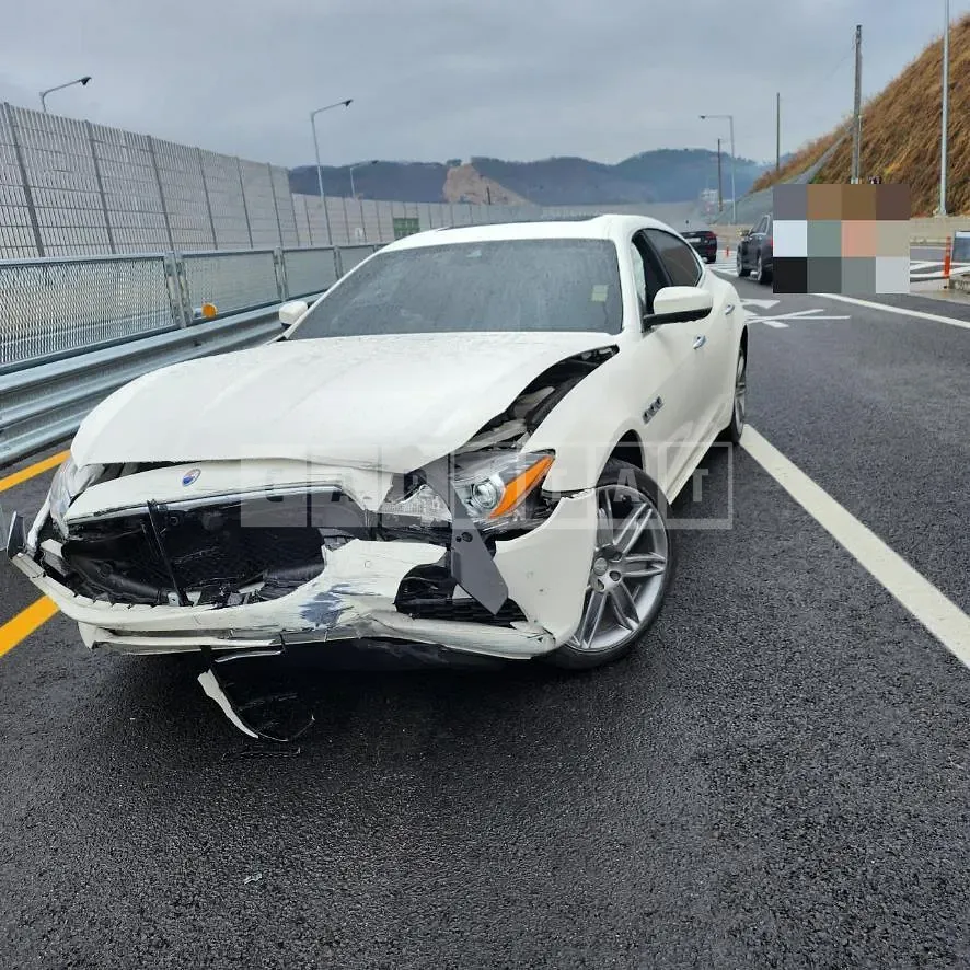Photo 2 of 23: 2017 Maserati Quattroporte Diesel — Korean insurance auction