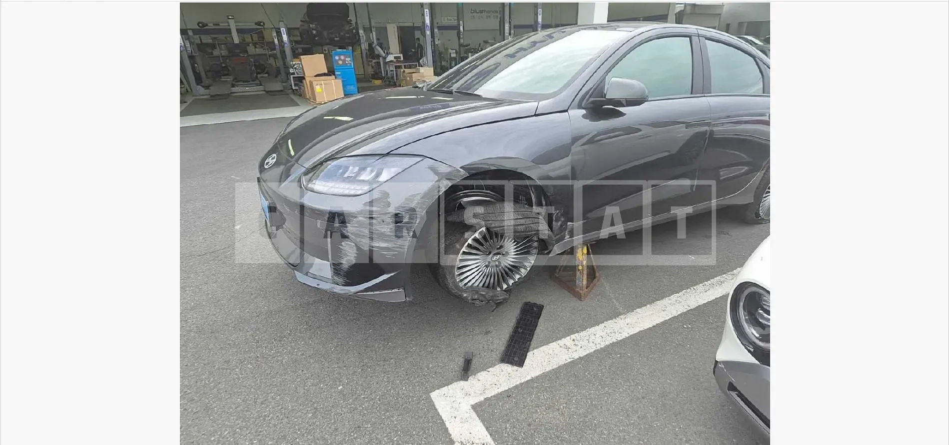 Photo 2 of 9: 2024 Hyundai IONIQ 6 Long Range — Korean insurance auction