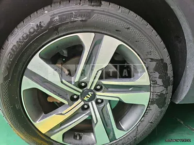 Photo 1 of 3: 2020 Kia (parts) Sorento Hybrid Wheel — Korean insurance auction