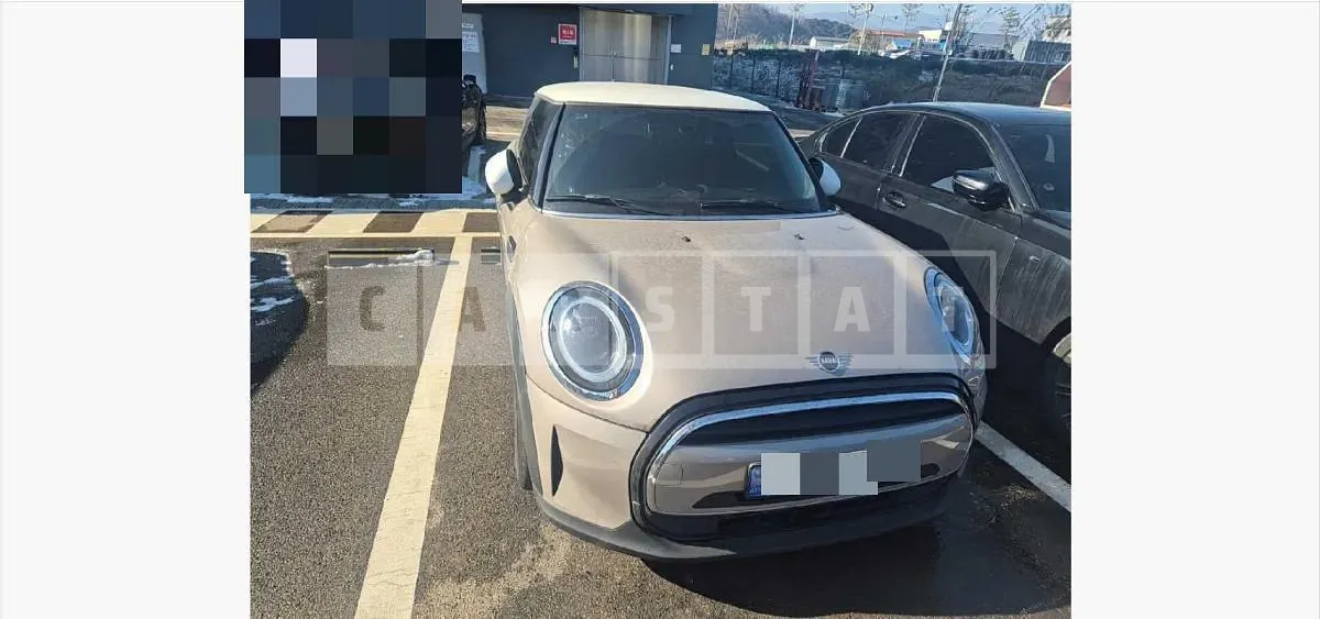 Photo 2 of 11: 2023 MINI Cooper — Korean insurance auction