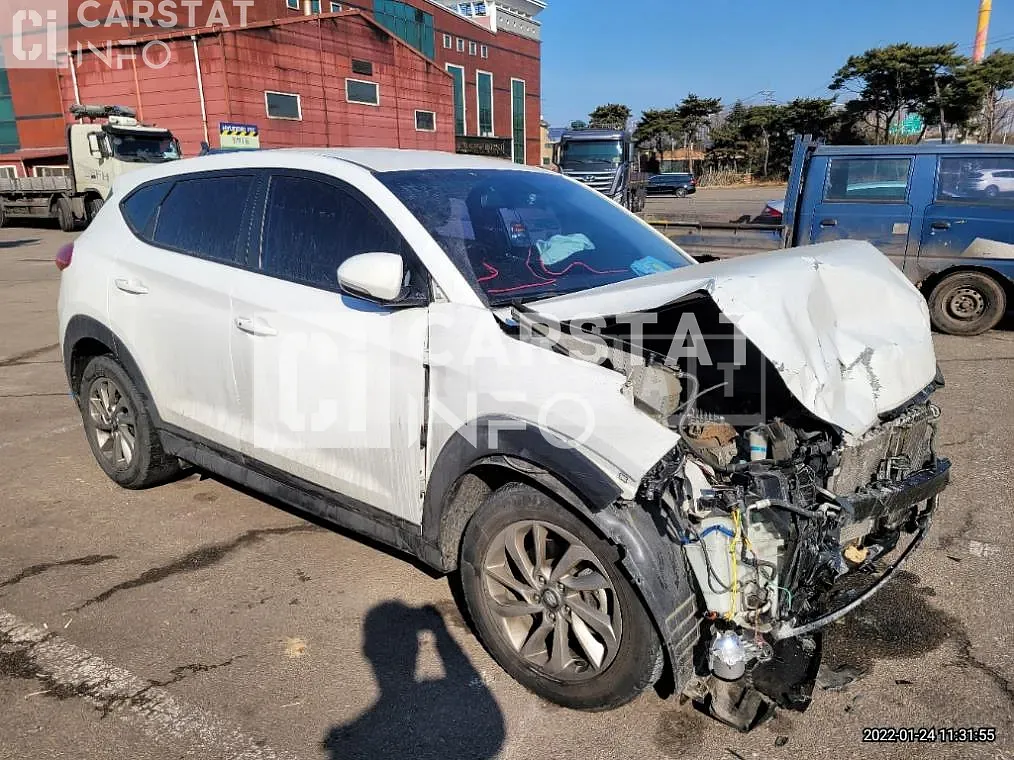 Photo 2 of 17: 2016 Hyundai Tucson 2.0 (4WD), VIN KMHJ281ADGU202613 — Korean insurance auction