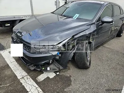 Photo 1 of 9: 2022 Kia K5 — Korean insurance auction