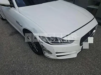 Photo 1 of 28: 2015 Jaguar XE 2.0d — Korean insurance auction