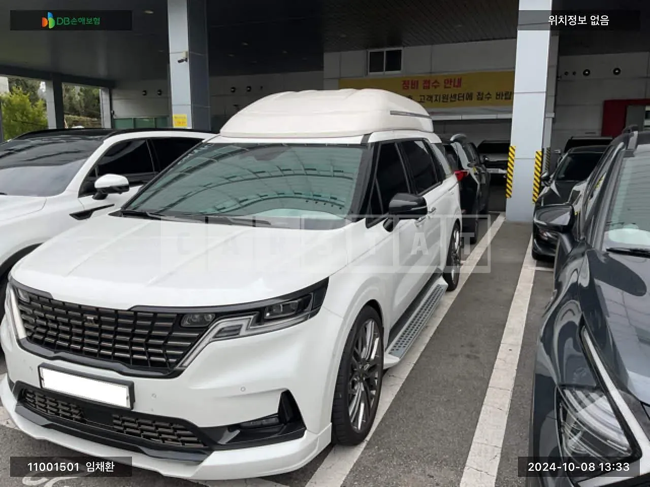 Photo 2 of 12: 2021 Kia Carnival High Limousine, VIN KNANE813BNS137681 — Korean insurance auction