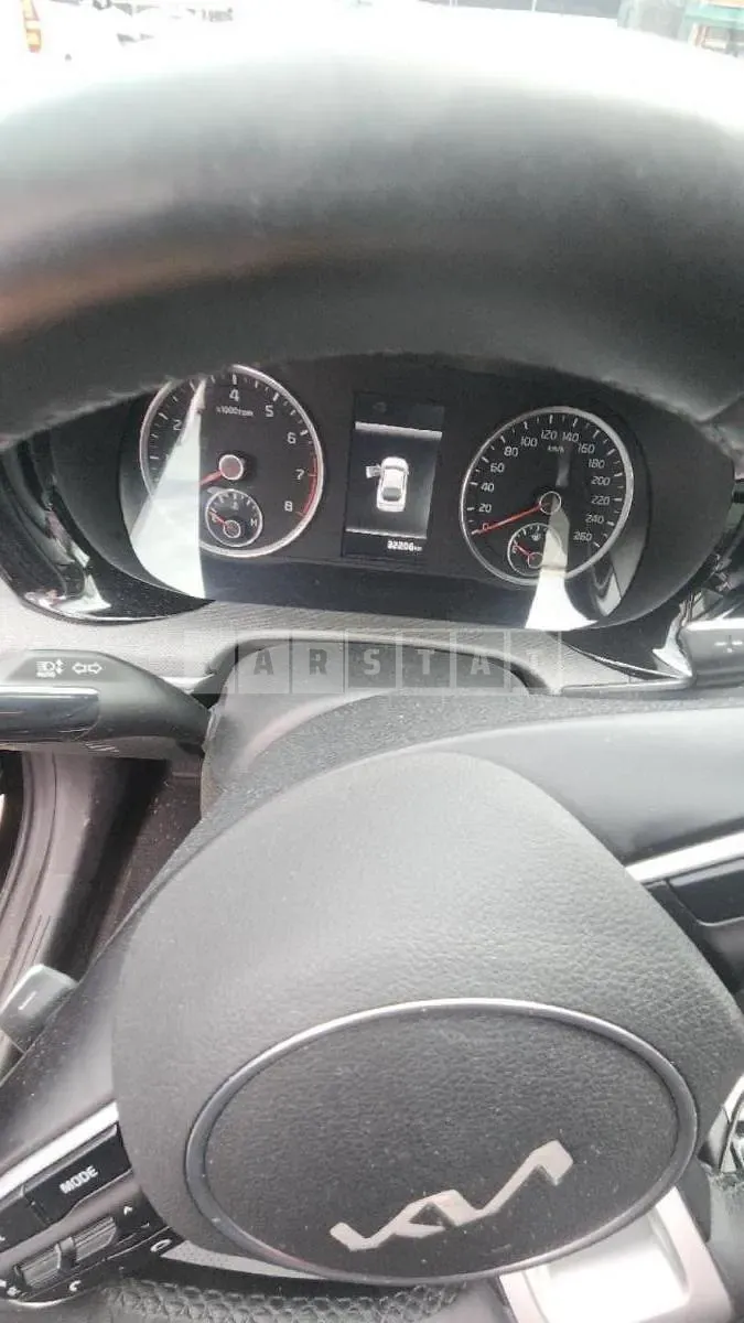 Photo 2 of 15: 2021 Kia K5 — Korean insurance auction