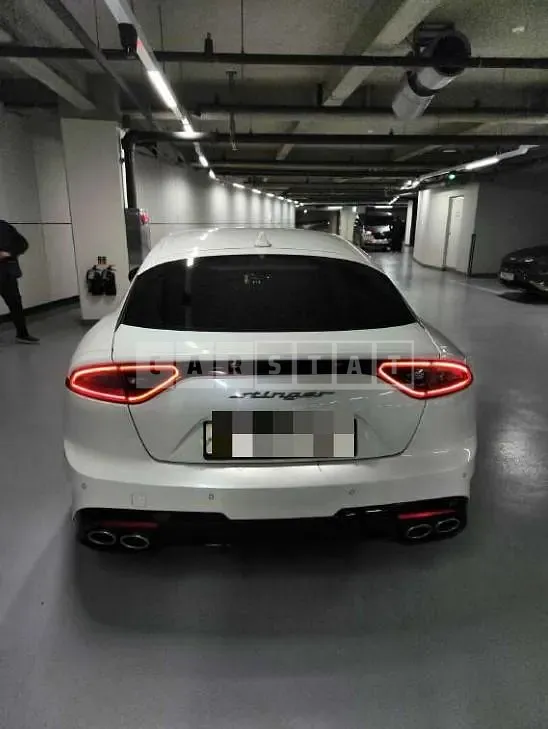 Photo 2 of 15: 2017 Kia Stinger — Korean insurance auction