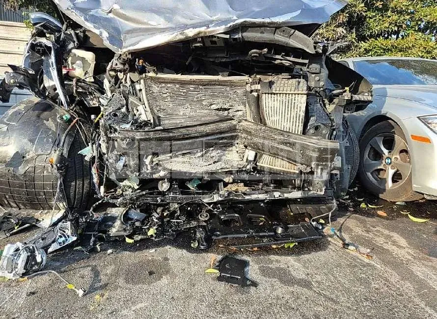 Photo 2 of 14: 2015 Hyundai Santa Fe DM — Korean insurance auction