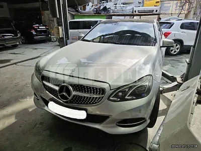 Photo 1 of 34: 2016 Mercedes-Benz E250 BlueTec 4Matic, VIN WDDHF9HB0GB245624 — Korean insurance auction