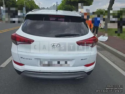 Photo 1 of 8: 2017 Hyundai Tucson TL — Korean insurance auction