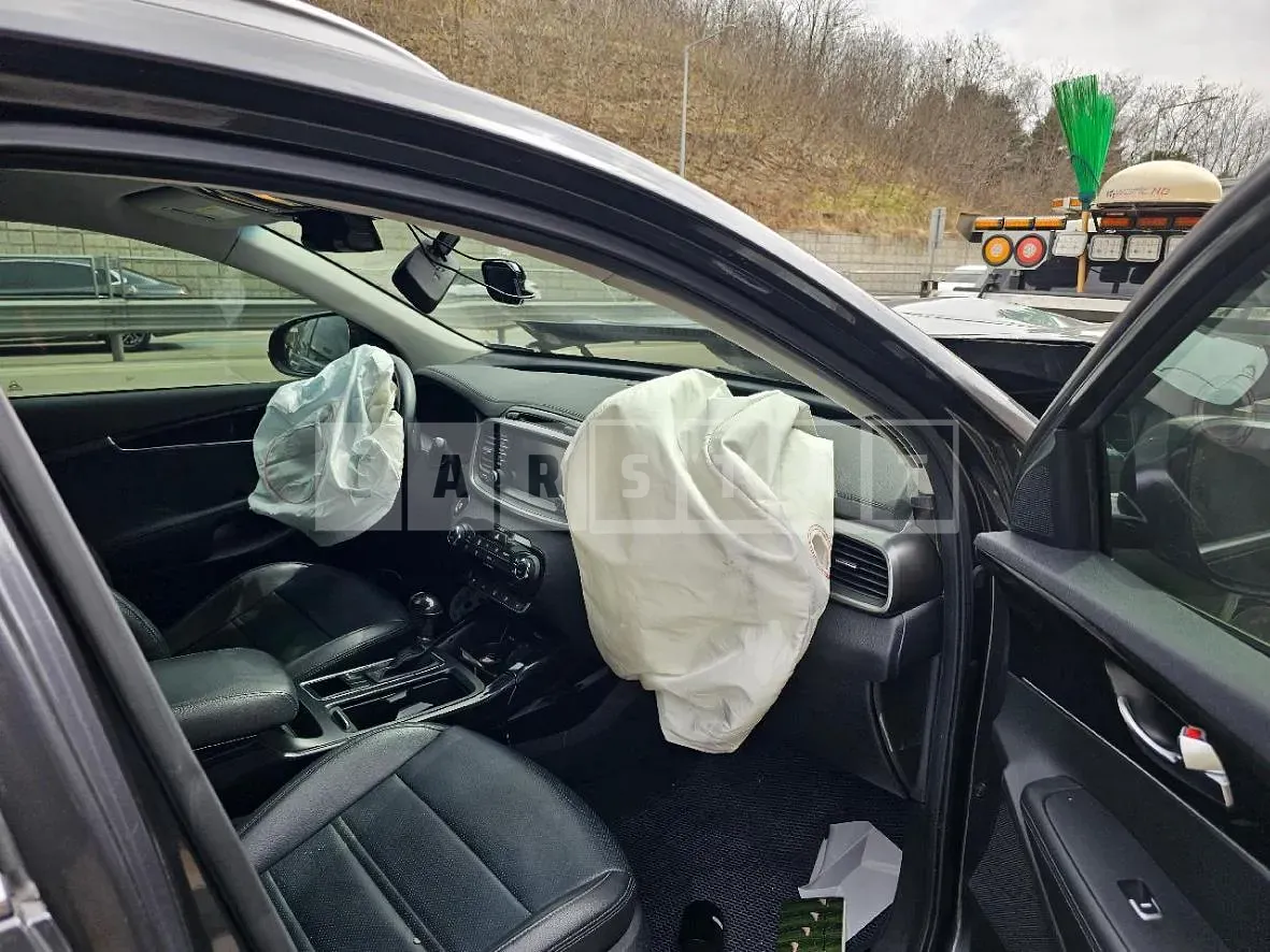 Photo 2 of 11: 2015 Kia Sorento 2.0, VIN KNAPS81ABFA098391 — Korean insurance auction