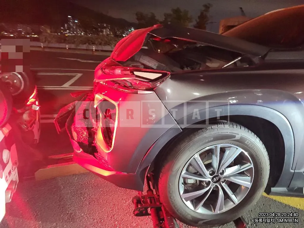 Photo 2 of 9: 2019 Hyundai Santa Fe 2.0, VIN KMHS281BBKU186705 — Korean insurance auction