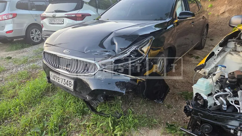 Photo 2 of 4: 2019 Kia K7 2.4 — Korean insurance auction