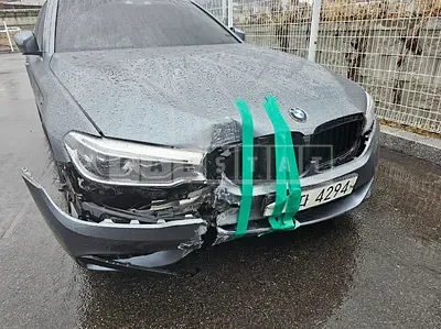 Photo 1 of 13: 2018 BMW 520d, VIN WBAJC3103JWB77023 — Korean insurance auction