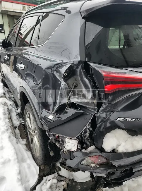 Photo 2 of 5: 2016 Toyota RAV4 2WD, VIN JTMYFREV2GD089230 — Korean insurance auction