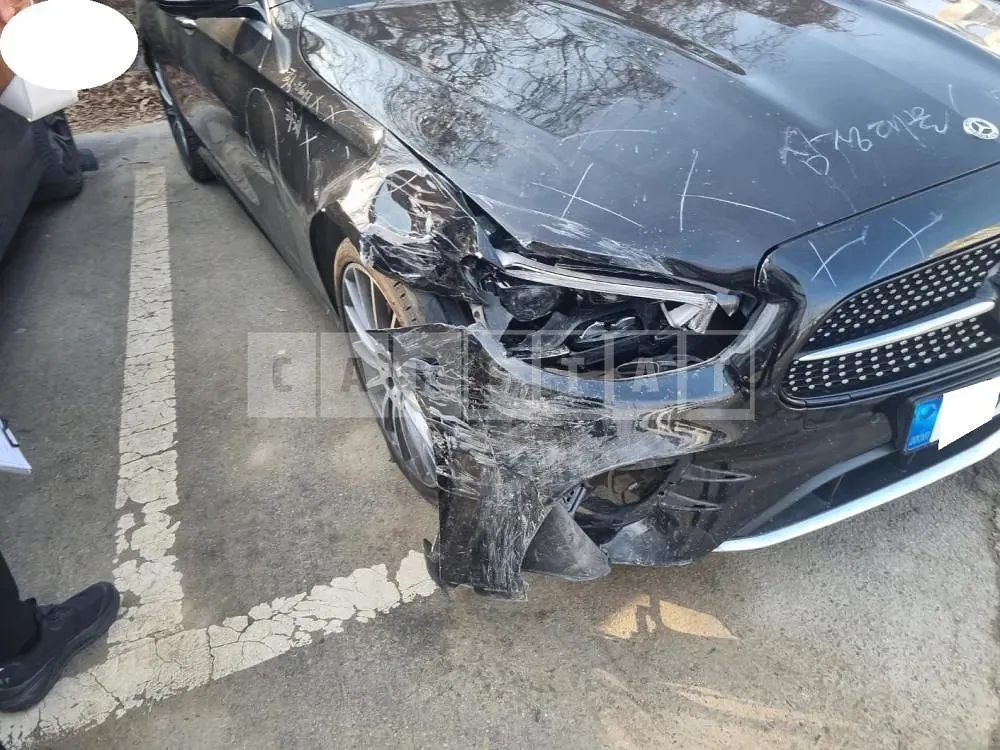 Photo 2 of 32: 2020 Mercedes-Benz E350 4Matic, VIN W1KZF8GB5MA868299 — Korean insurance auction