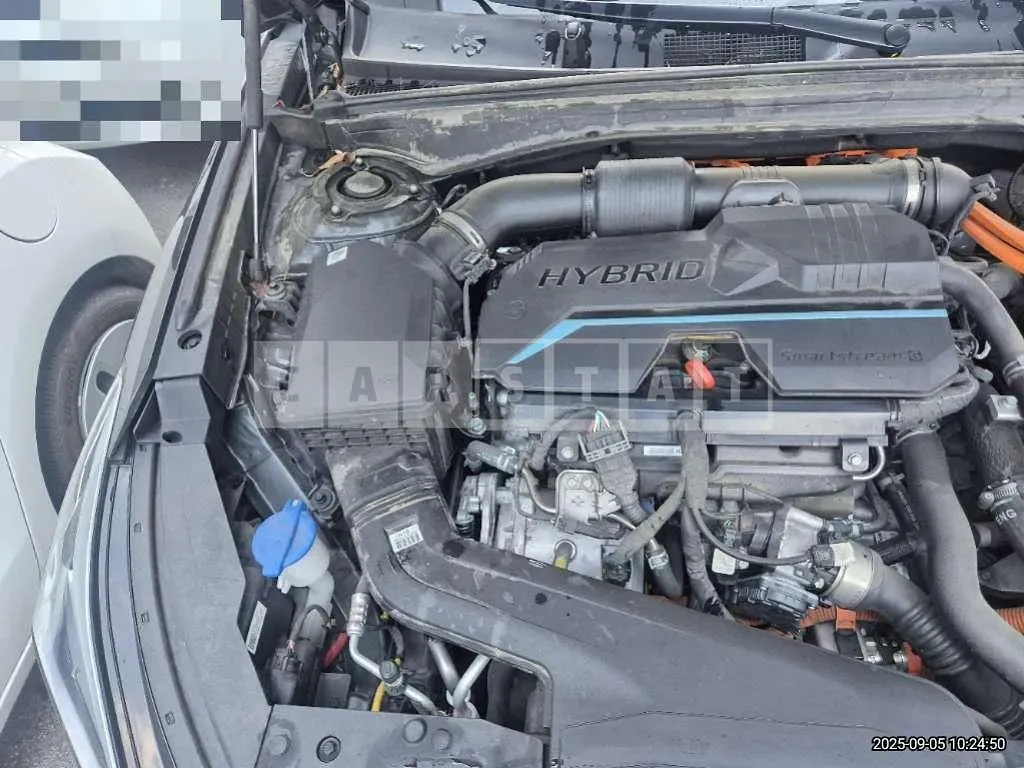 Photo 2 of 8: 2021 Kia K8 1.6 Hybrid — Korean insurance auction